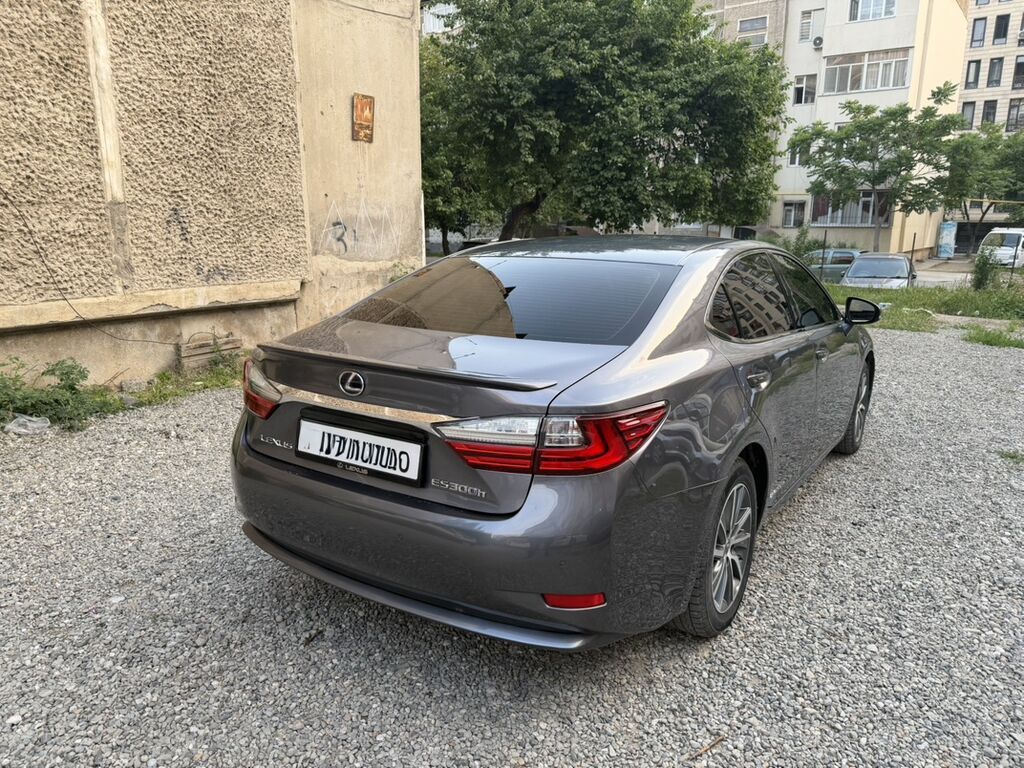 Lexus ES: 2017 г., Автомат, Гибрид, Седан — фото 3