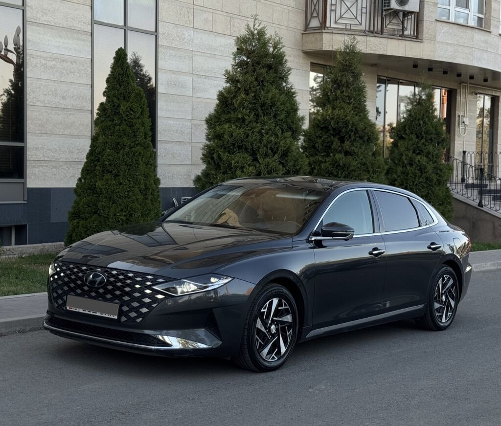 Hyundai Grandeur: 2021 г., 2.4 л, Автомат, Гибрид, Седан: фото 1