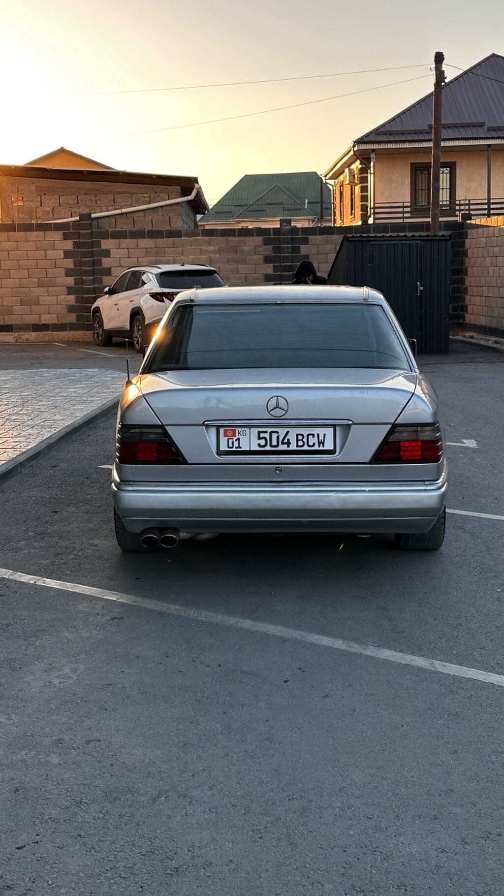 Mercedes-Benz W124: 1993 г., 4.2 л, Механика, Бензин, Седан: фото 6