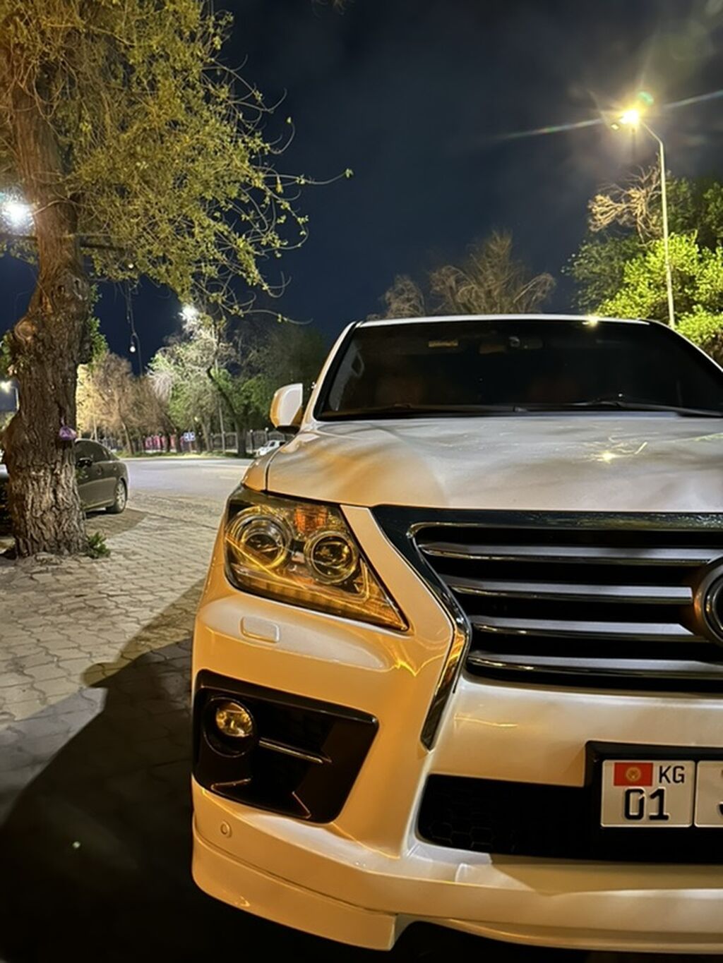 Lexus LX: 2014 г., 5.7 л, Автомат, Газ, Внедорожник: фото 4