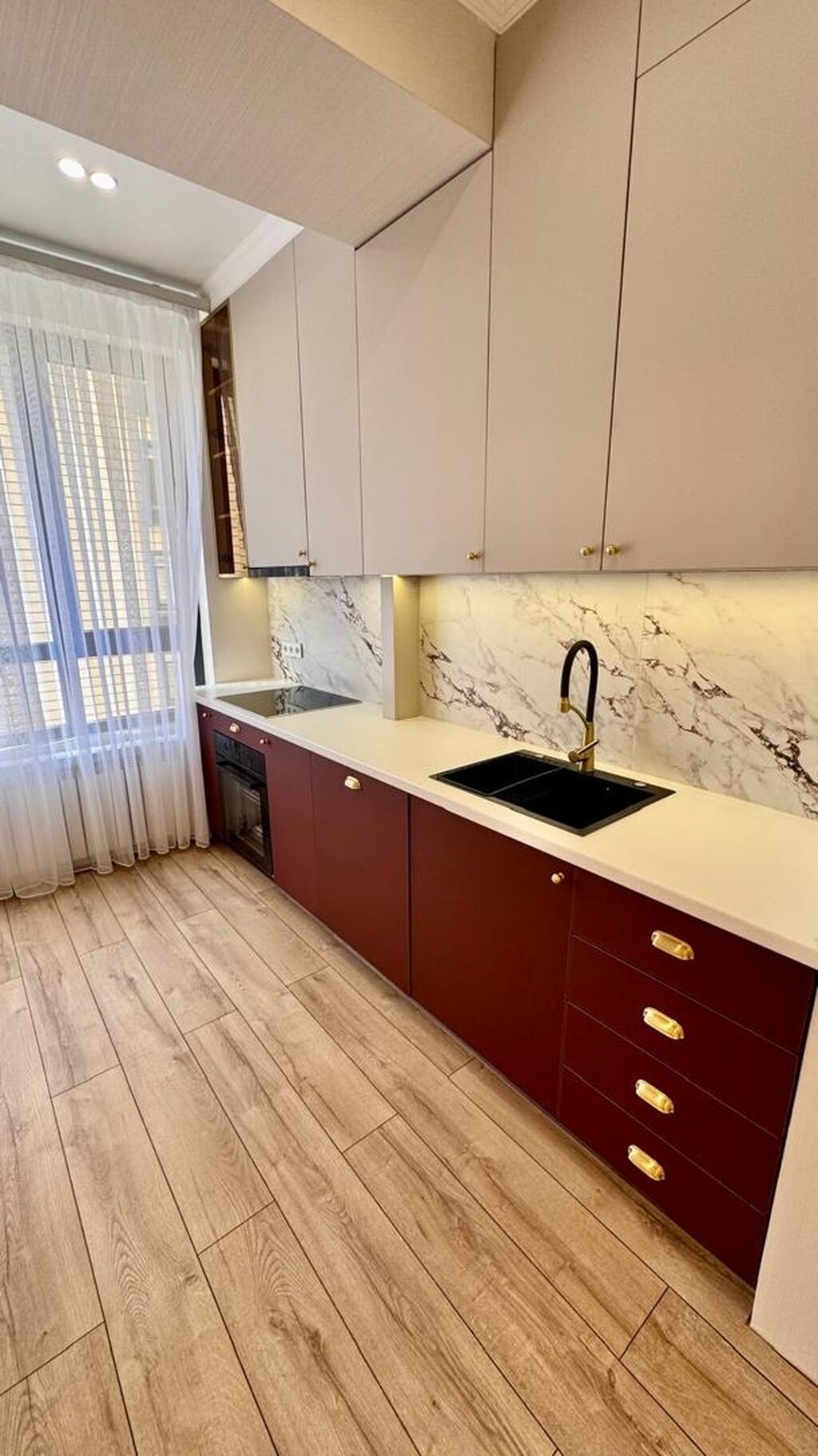 3 комнаты, 80 м², Асанбай мкр Элитка, 4 этаж, Дизайнерский ремонт: фото 1