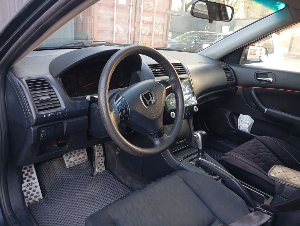 Honda Accord: 2004 г., 2 л, Автомат, Бензин, Седан: фото 6
