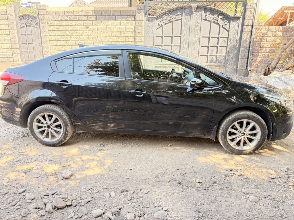 Kia Cerato: 2018 г., 1.6 л, Автомат, Бензин, Седан: фото 3