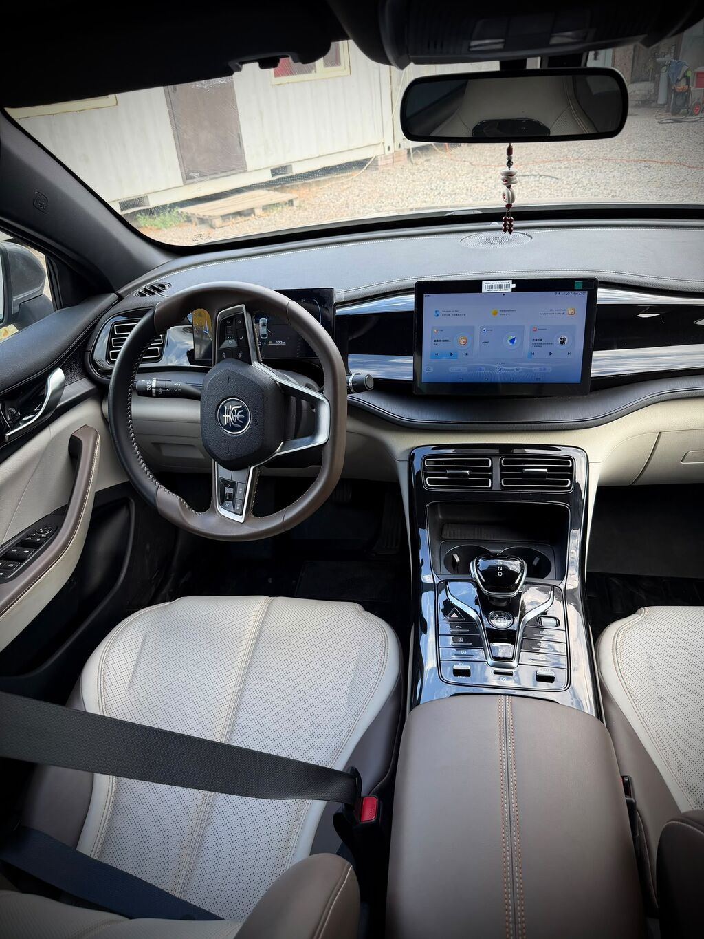 BYD Qin: 2023 г., 1.5 л, Автомат, Гибрид, Седан: фото 4