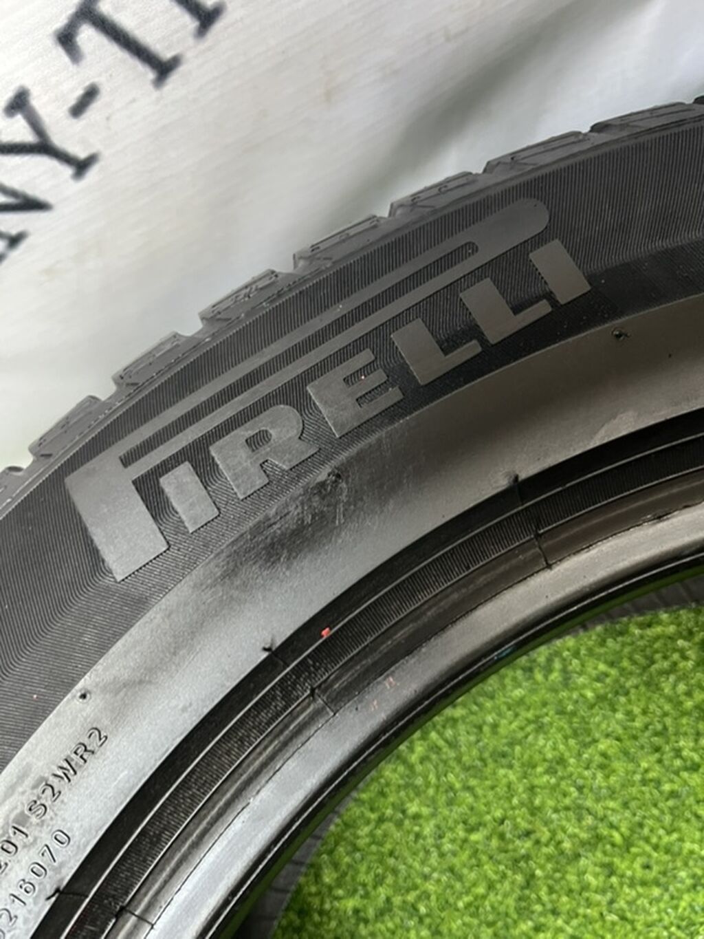 Шины 225 / 55 / R 17, Зима, Б/у, Комплект, Легковые, Италия, Pirelli: фото 6