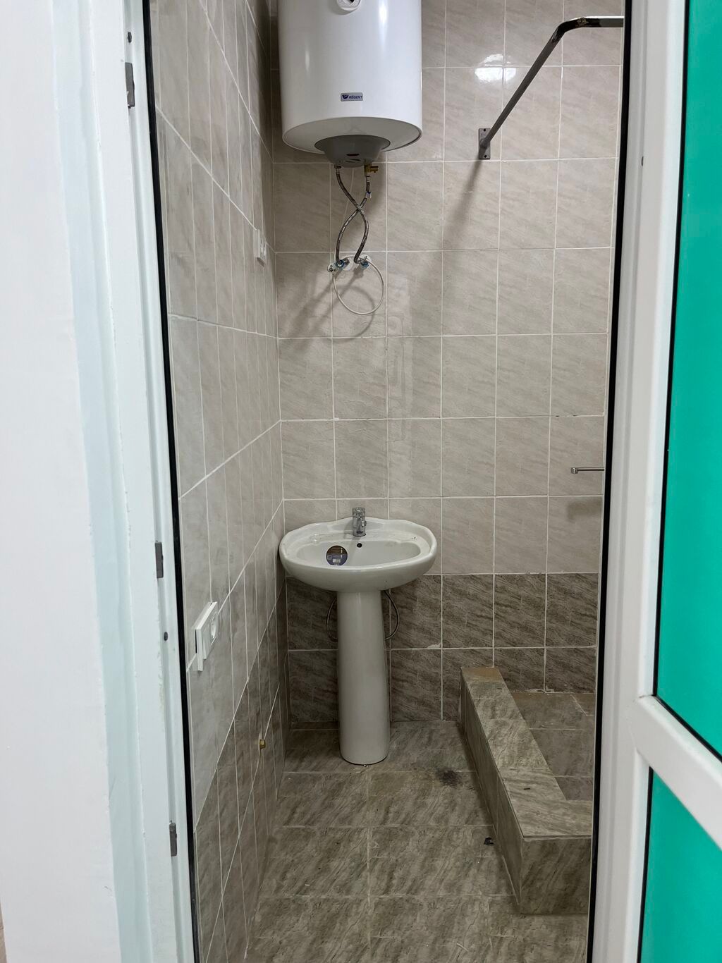 Сдаю 1 комнатные квартиры с условиями душ, туалет внутри, отопление: фото 3