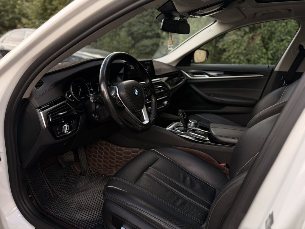 BMW 5 series: 2018 г., 1.8 л, Автомат, Дизель, Седан: фото 5