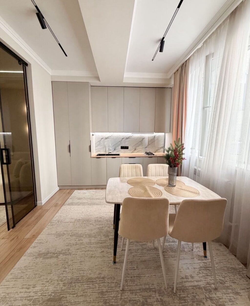 2 комнаты, 60 м², Тунгуч мкр Элитка, 2 этаж, Дизайнерский ремонт: фото 4