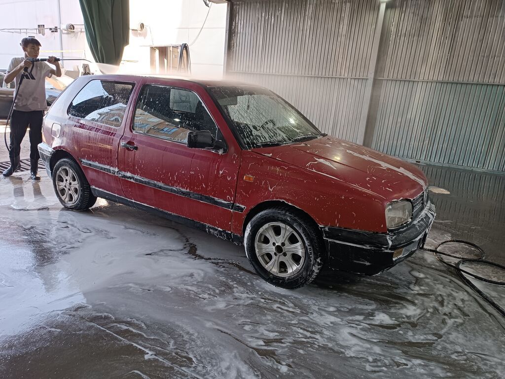 Volkswagen Golf: 1992 г., 1.8 л, Механика, Бензин, Хэтчбэк: фото 6