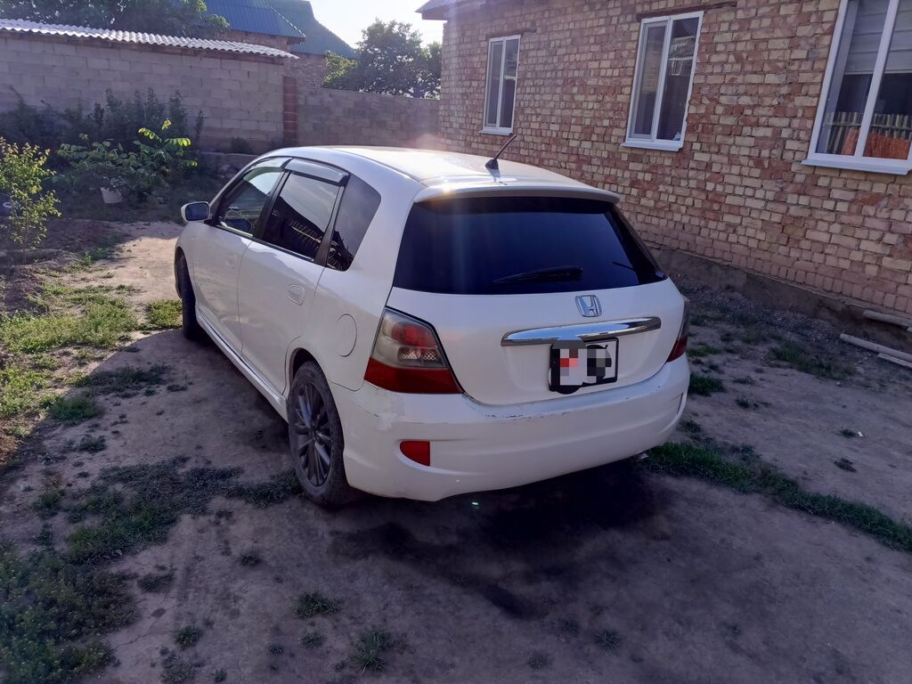 Honda Civic: 2004 г., 1.7 л, Вариатор, Бензин, Хэтчбэк: фото 3