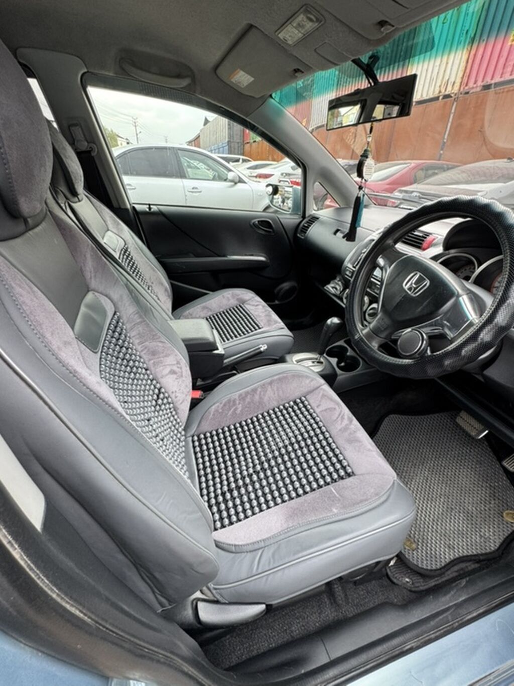 Honda Fit: 2005 г., 1.5 л, Бензин, Хэтчбэк: фото 5