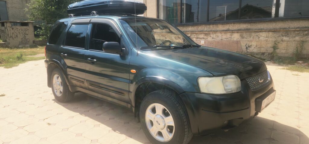 Ford Maverick: 2003 г., 2 л, Механика, Бензин, Внедорожник: фото 2