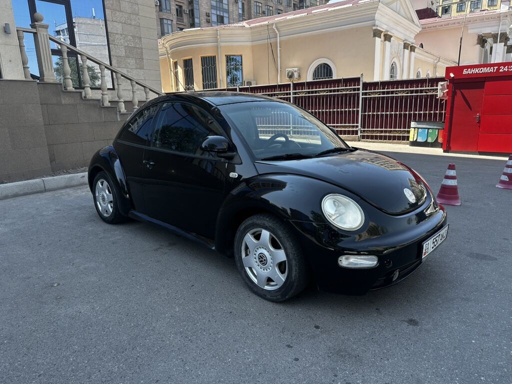 Volkswagen Bettle: 2001 г., 2 л, Автомат, Бензин, Хэтчбэк: фото 2