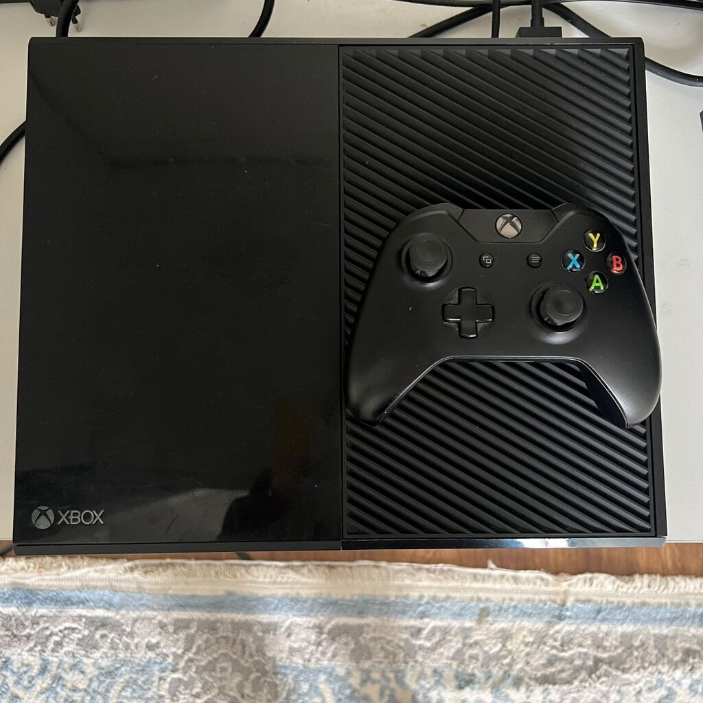 Продается Xbox One в отличном состоянии, все родное • Память 365гб: фото 2