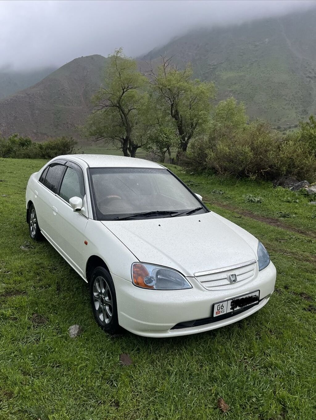 Honda Civic: 2003 г., 1.7 л, Вариатор, Бензин, Седан: фото 2