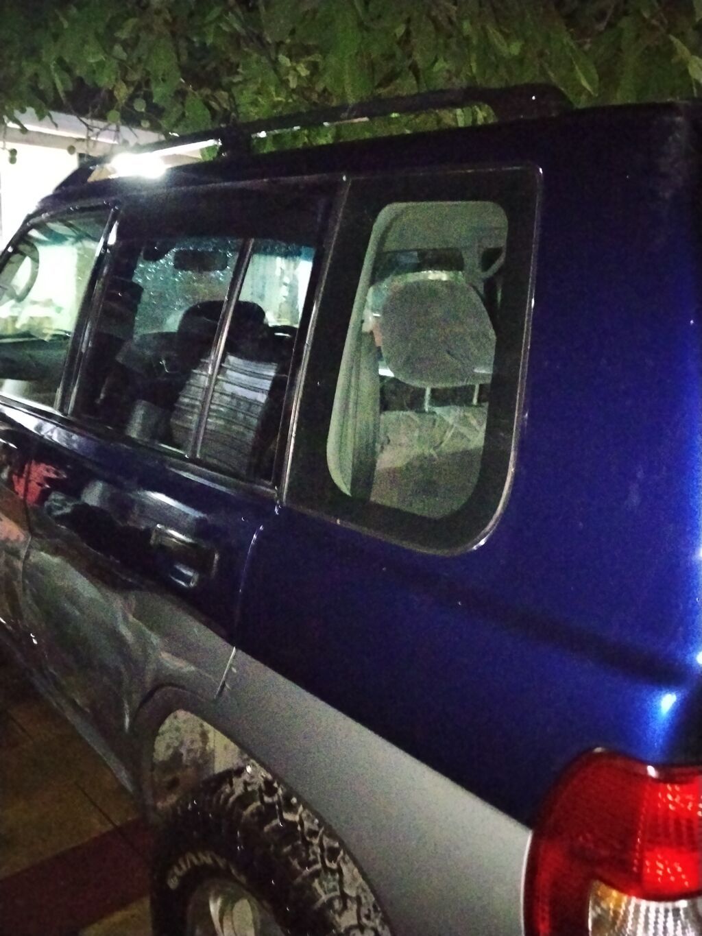 Mitsubishi Pajero iO: 1998 г., 1.9 л, Автомат, Бензин, Внедорожник: фото 3