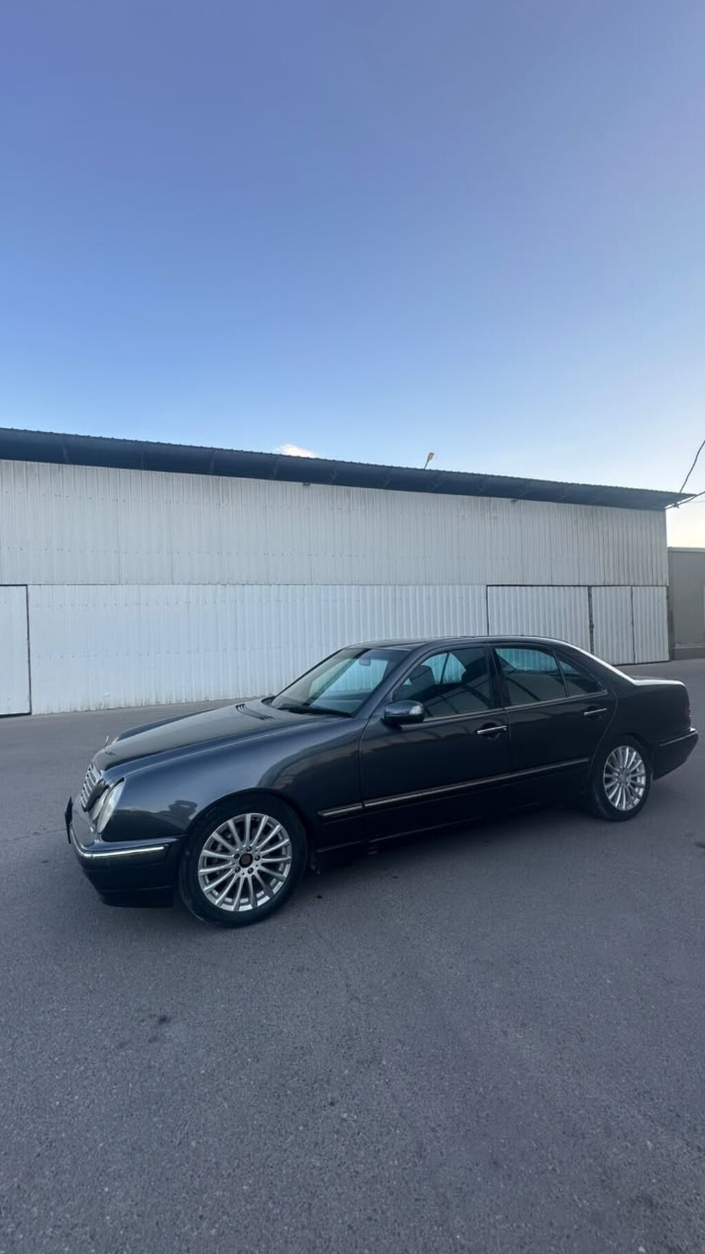 Mercedes-Benz E-Class: 2002 г., 2 л, Механика, Бензин, Седан: фото 2