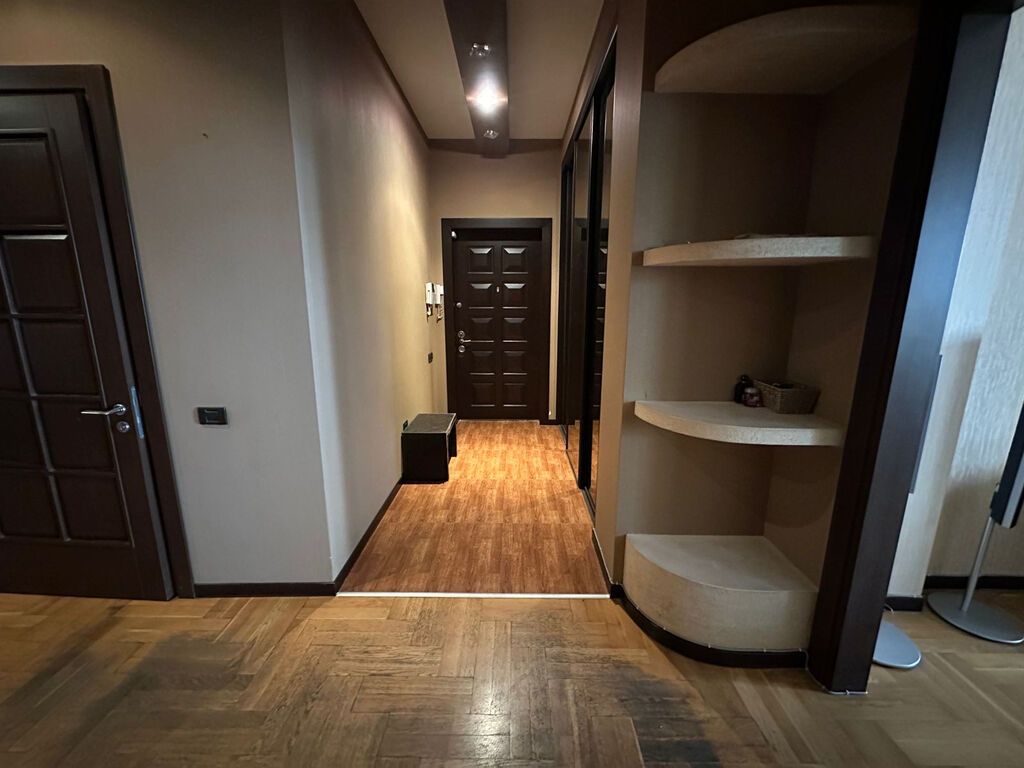 3 otaqlı, Yeni tikili, 156 kv. m