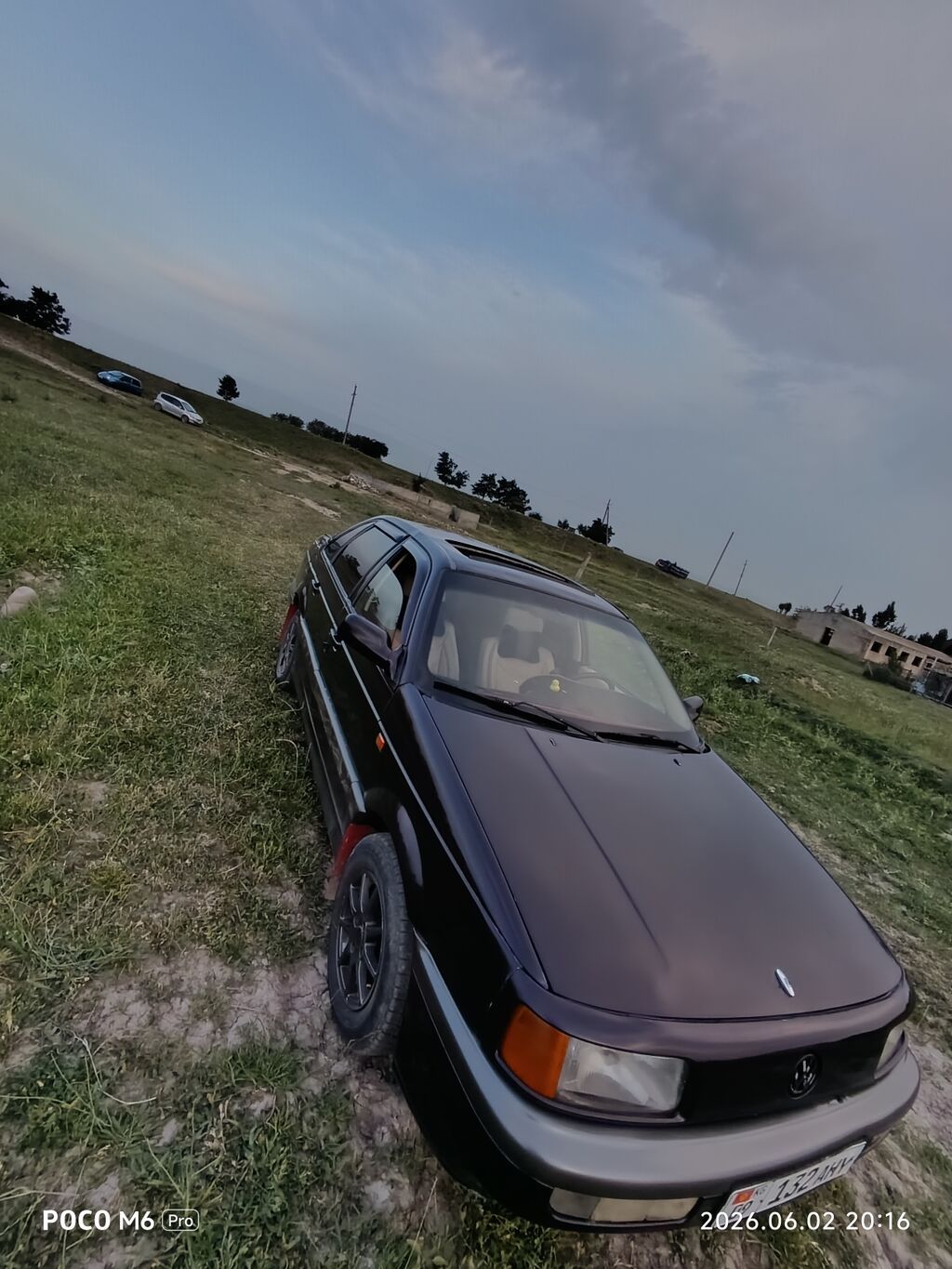 Volkswagen Passat: 1991 г., 1.8 л, Механика, Бензин, Лифтбек: фото 4