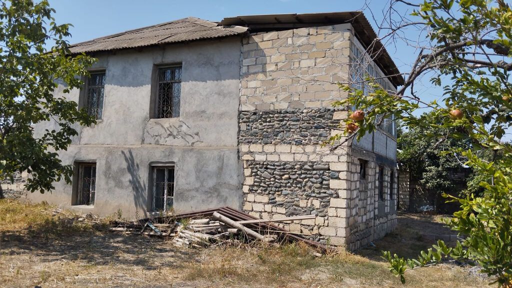 7 otaqlı, 150 kv. m, Orta təmir