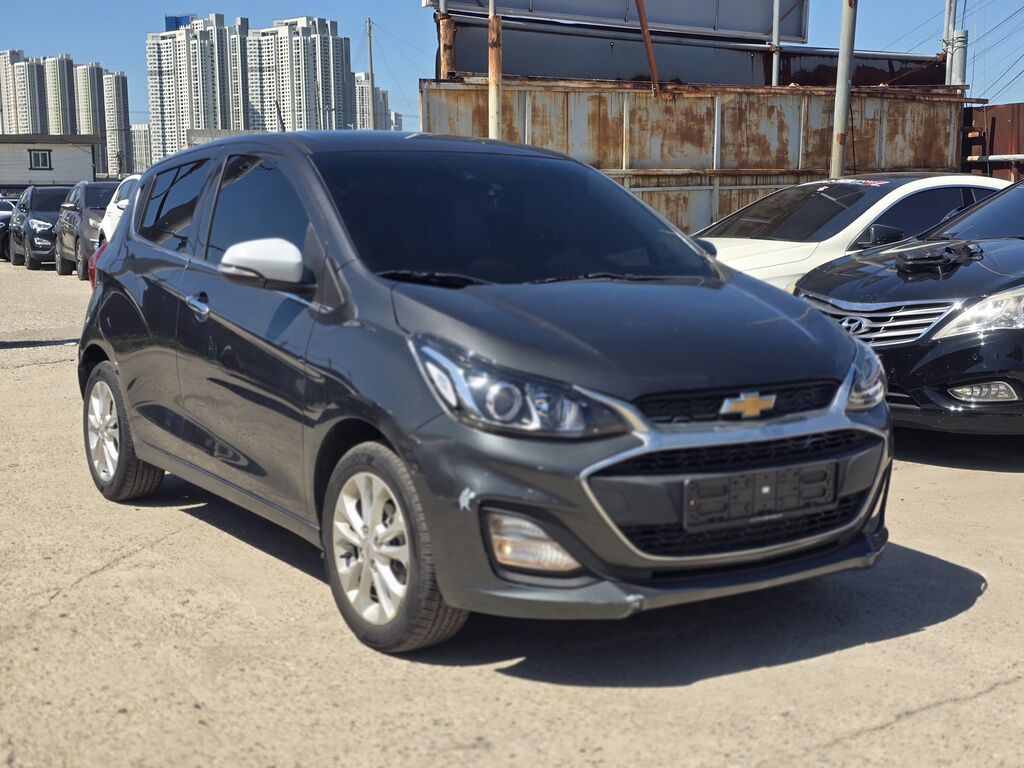 Chevrolet Spark: 2022 г., 0.1 л, Автомат, Бензин, Хэтчбэк: фото 2