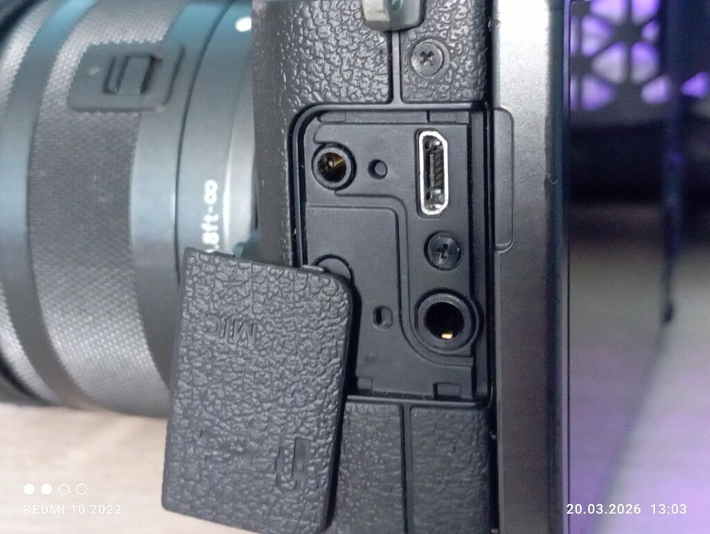 Беззеркальная камера Canon EOS M-серии с кит-объективом Canon Zoom — фото 7
