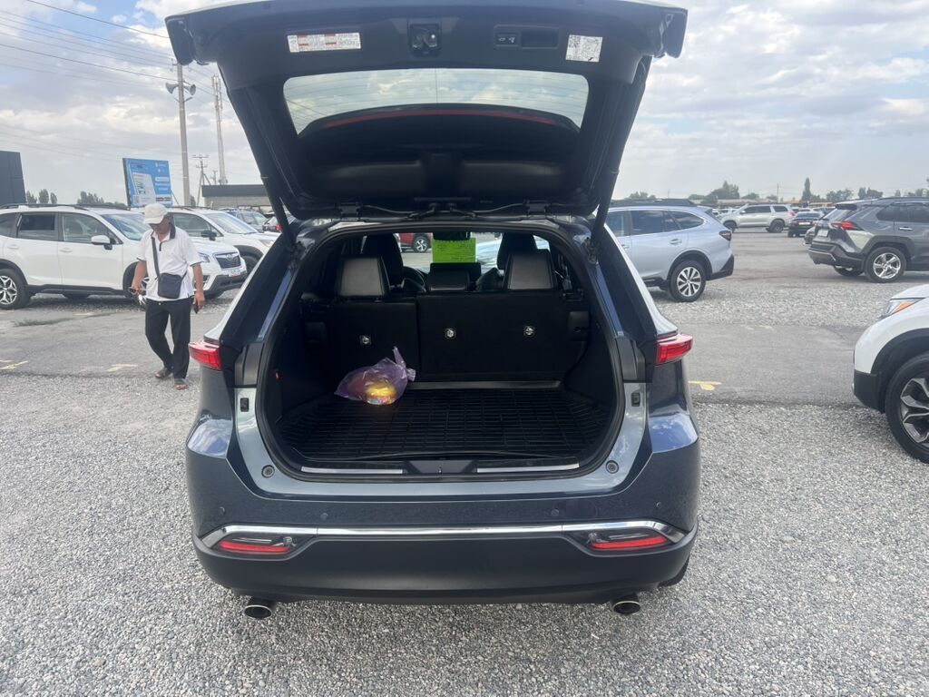 Toyota Venza: 2021 г., 2.5 л, Вариатор, Гибрид, Кроссовер: фото 8