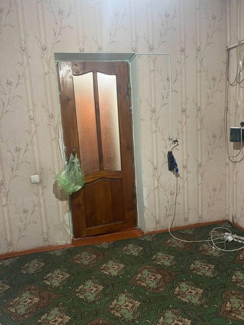 3 комнаты, 53 м², Городская больница №4 (ул. Айни) 1 этаж, Старый ремонт: фото 3