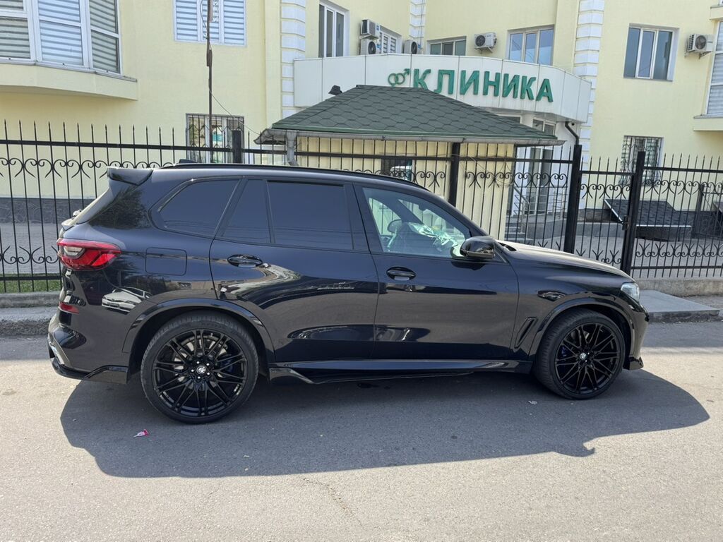 BMW X5: 2019 г., Бензин, Кроссовер: фото 2