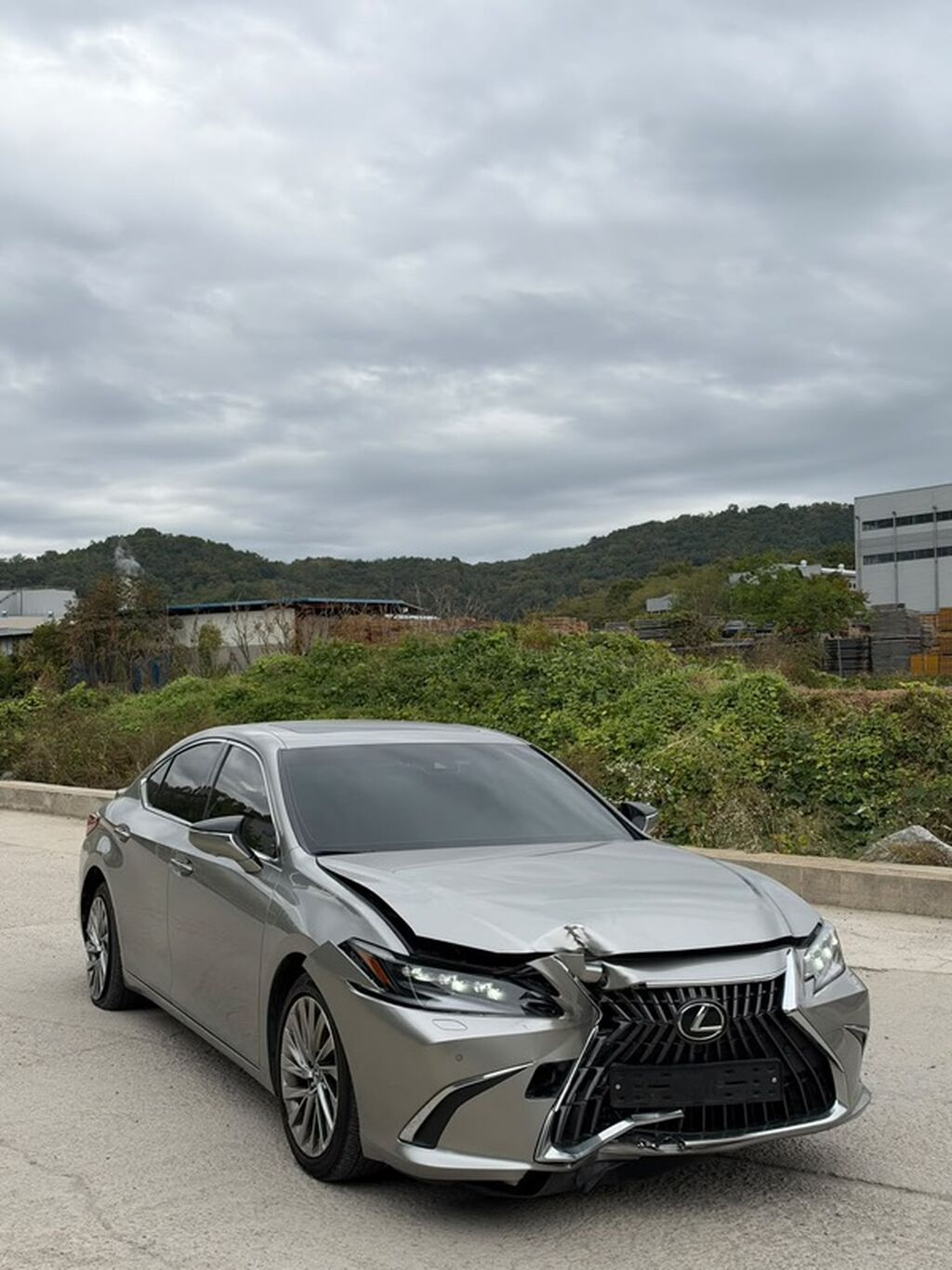 Lexus ES: 2025 г., Автомат, Гибрид, Седан: фото 3