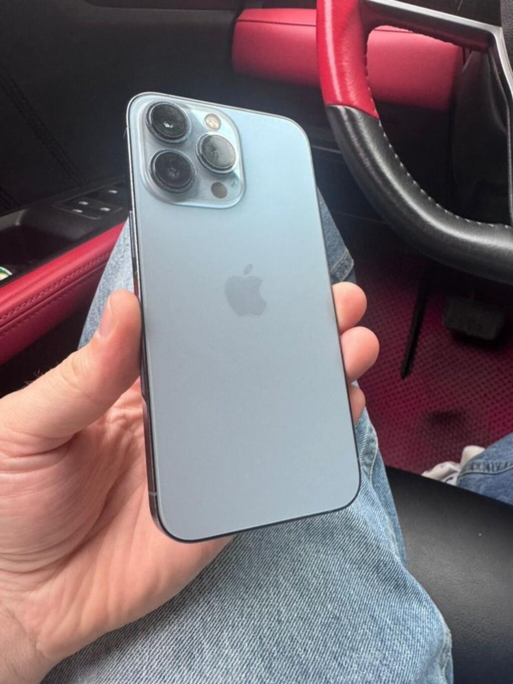 IPhone 13 Pro, цвет Sierra Blue - Экран 6.1", OLED Super Retina XDR: фото 3