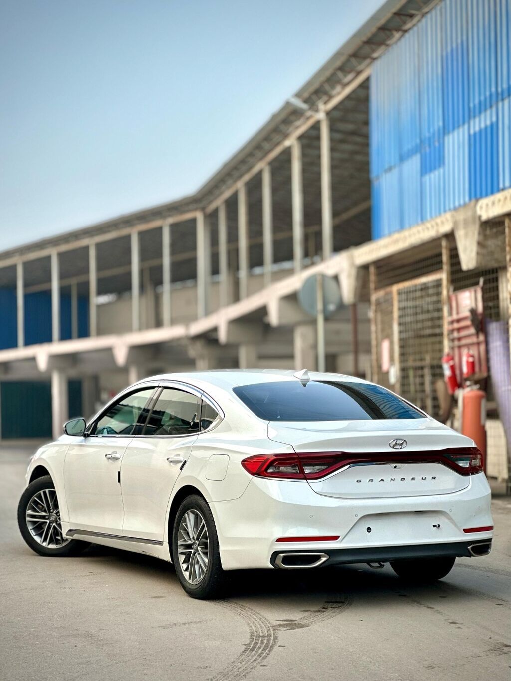 Hyundai Grandeur: 2018 г., 3 л, Автомат, Газ, Седан: фото 2