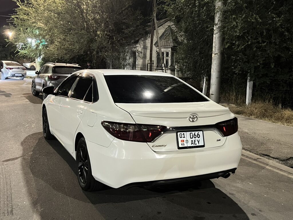 Toyota Camry: 2016 г., 2.5 л, Автомат, Бензин, Седан: фото 3