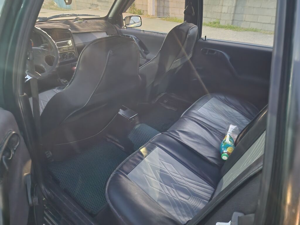 Volkswagen Passat: 1994 г., 1.8 л, Механика, Универсал: фото 8