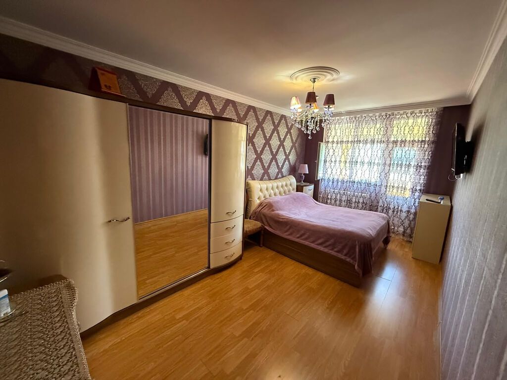 Sumqayıt, 4 otaqlı, Köhnə tikili, 98 kv. m