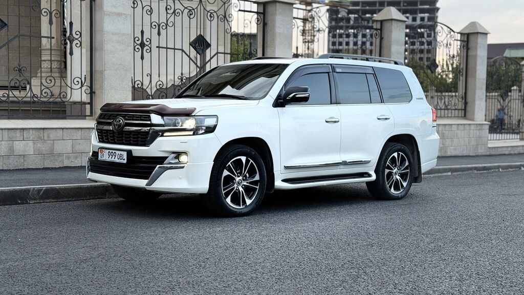 Toyota Land Cruiser: 2020 г., 4.6 л, Автомат, Бензин, Внедорожник: фото 7