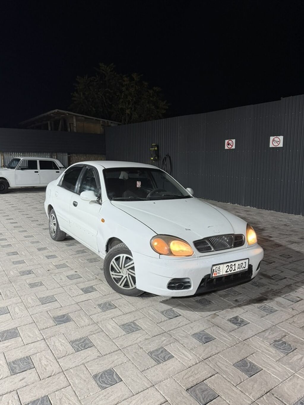 Daewoo Lanos: 2000 г., 1.5 л, Автомат, Бензин, Седан: фото 2