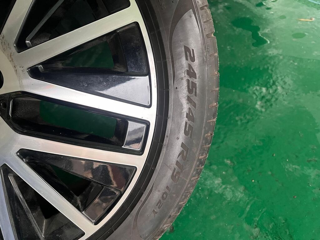 Комплект колес Mercedes-Benz на легкосплавных дисках. Оригинальные: фото 3