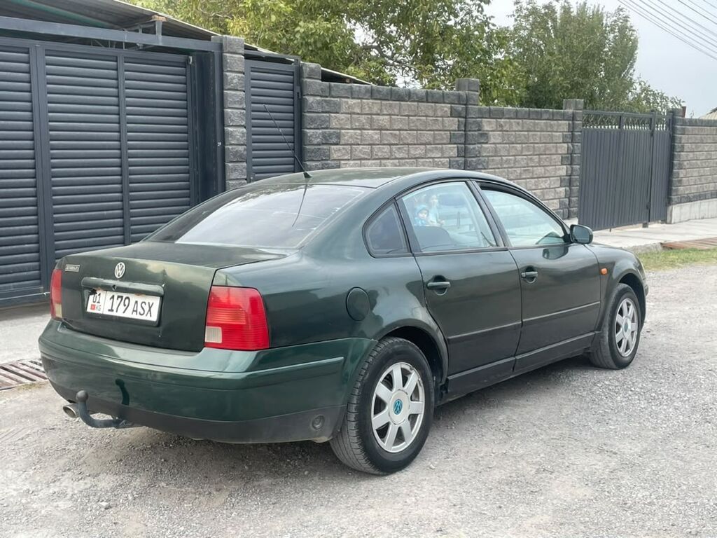 Volkswagen Passat: 1997 г., 1.7 л, Механика, Бензин, Седан: фото 3