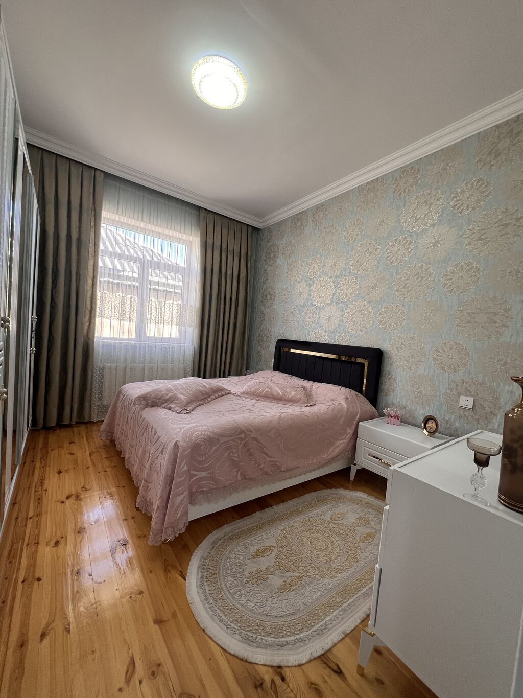 4 otaqlı, 147 kv. m