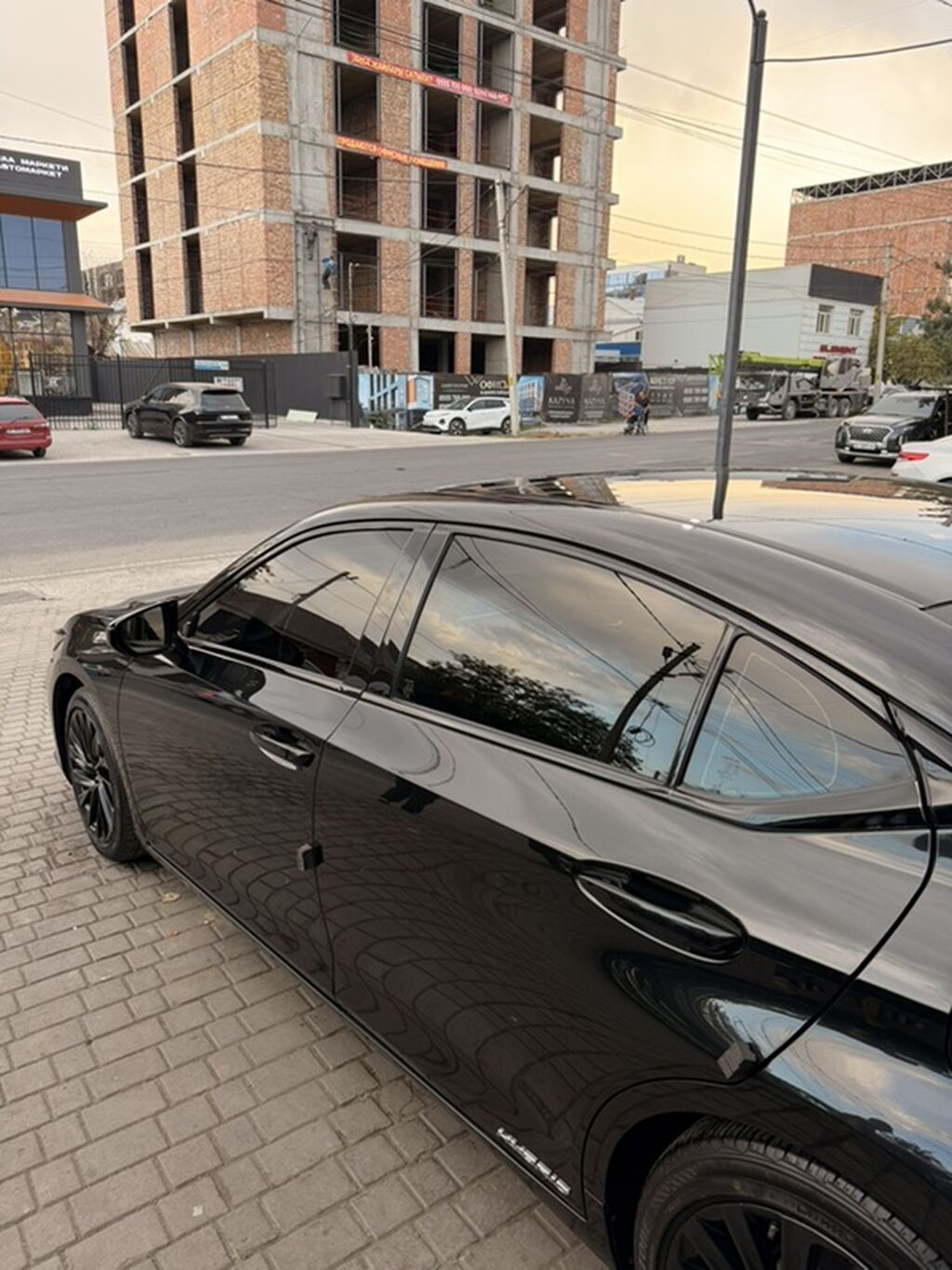 Lexus ES: 2019 г., Автомат, Гибрид, Седан: фото 5