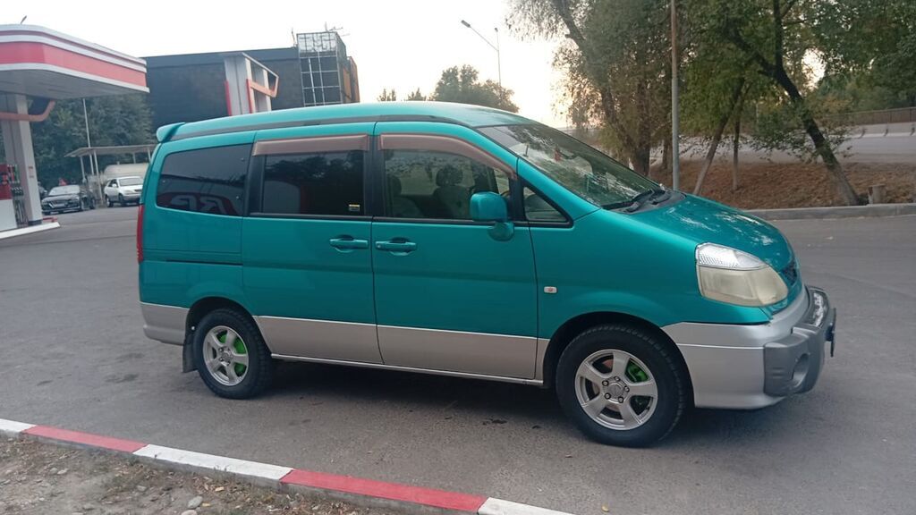Nissan Serena: 2000 г., 2 л, Вариатор, Газ, Минивэн: фото 4