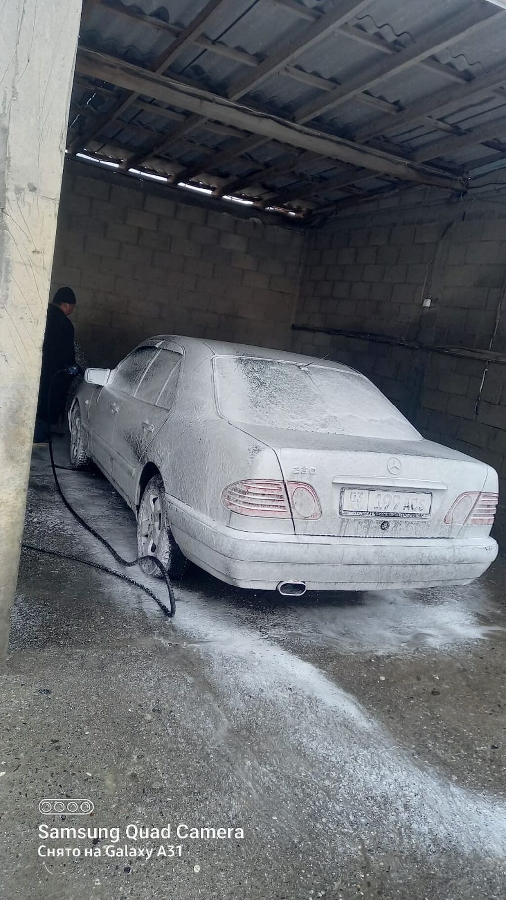Mercedes-Benz E-Class: 1996 г., 2.3 л, Механика, Бензин, Седан: фото 3