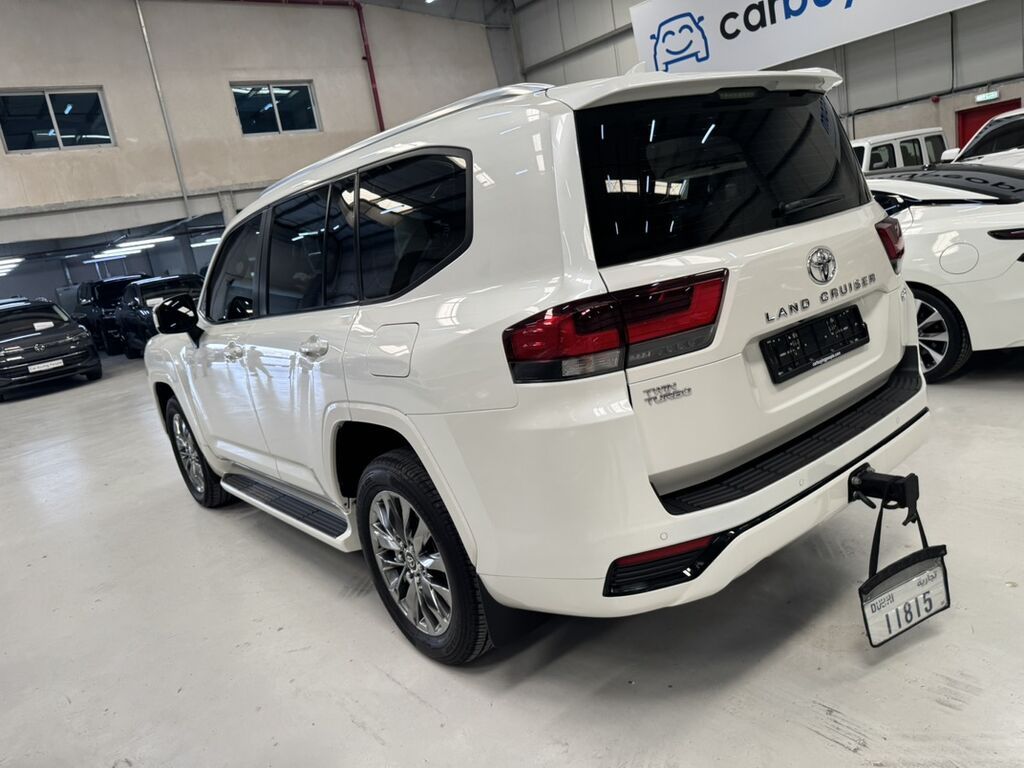 Toyota Land Cruiser: 2022 г., 3.5 л, Автомат, Бензин, Внедорожник: фото 6
