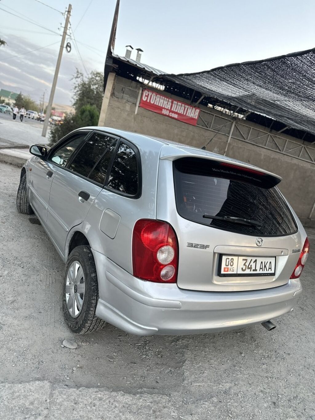 Mazda 323: 2002 г., 1.3 л, Механика, Бензин, Хэтчбэк: фото 4