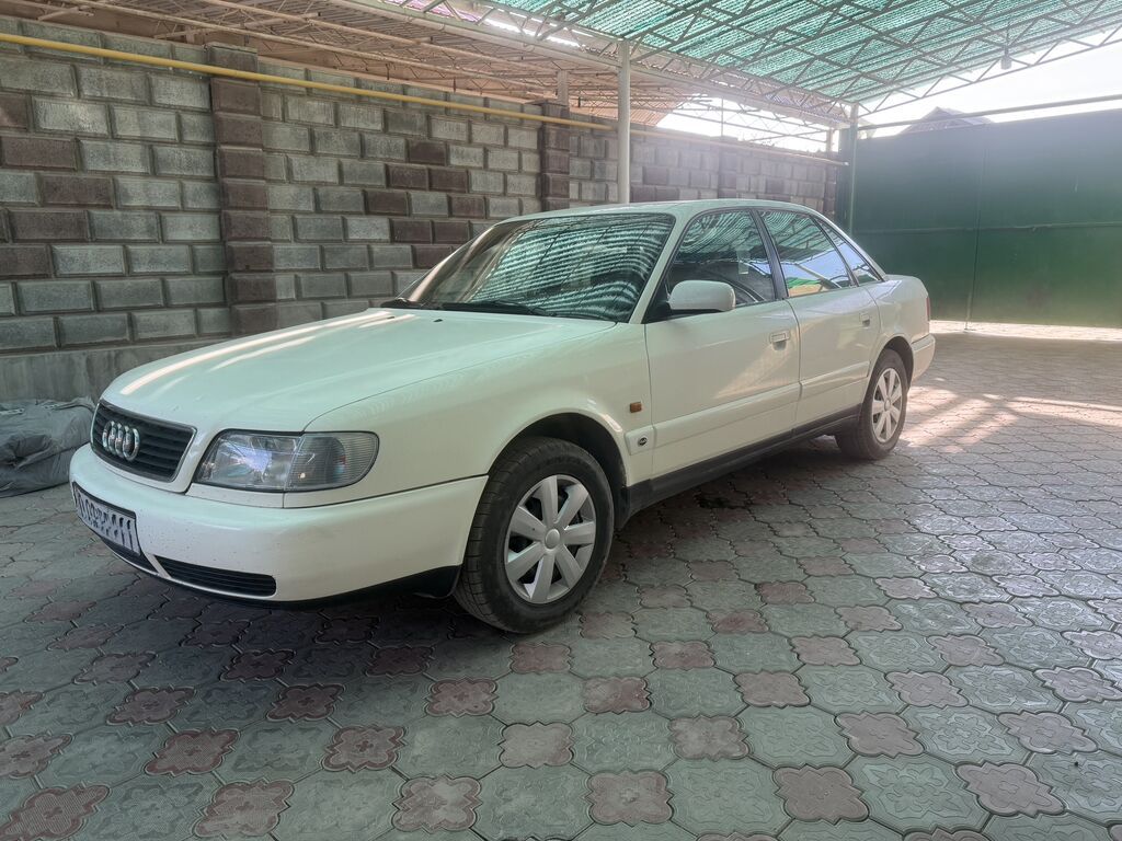 Audi 100: 1993 г., 2 л, Механика, Бензин, Седан: фото 7