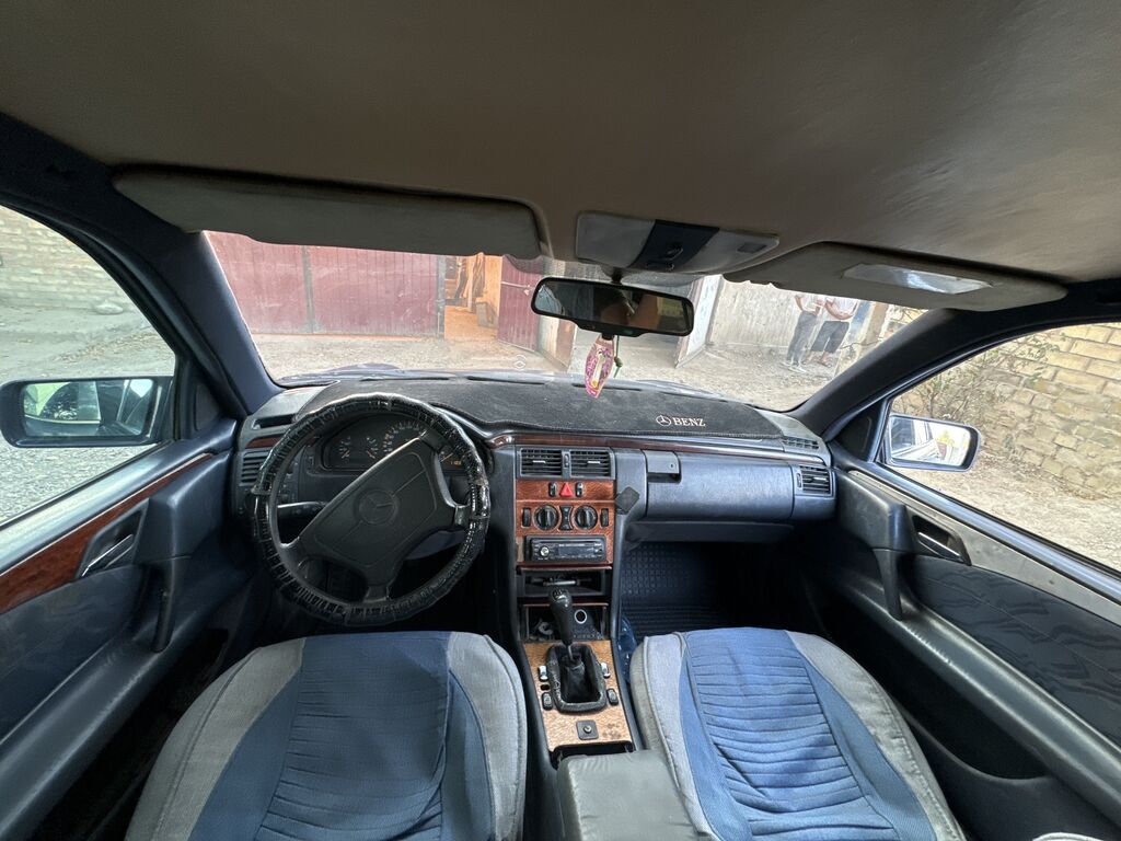 Mercedes-Benz E-Class: 1996 г., 2.2 л, Механика, Бензин, Седан: фото 5