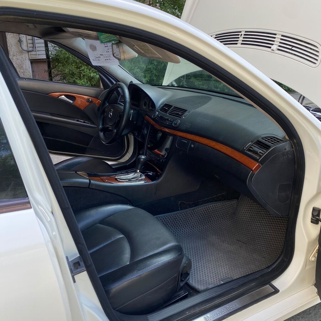 Mercedes-Benz E-Class: 2009 г., 2.2 л, Автомат, Дизель, Седан: фото 2