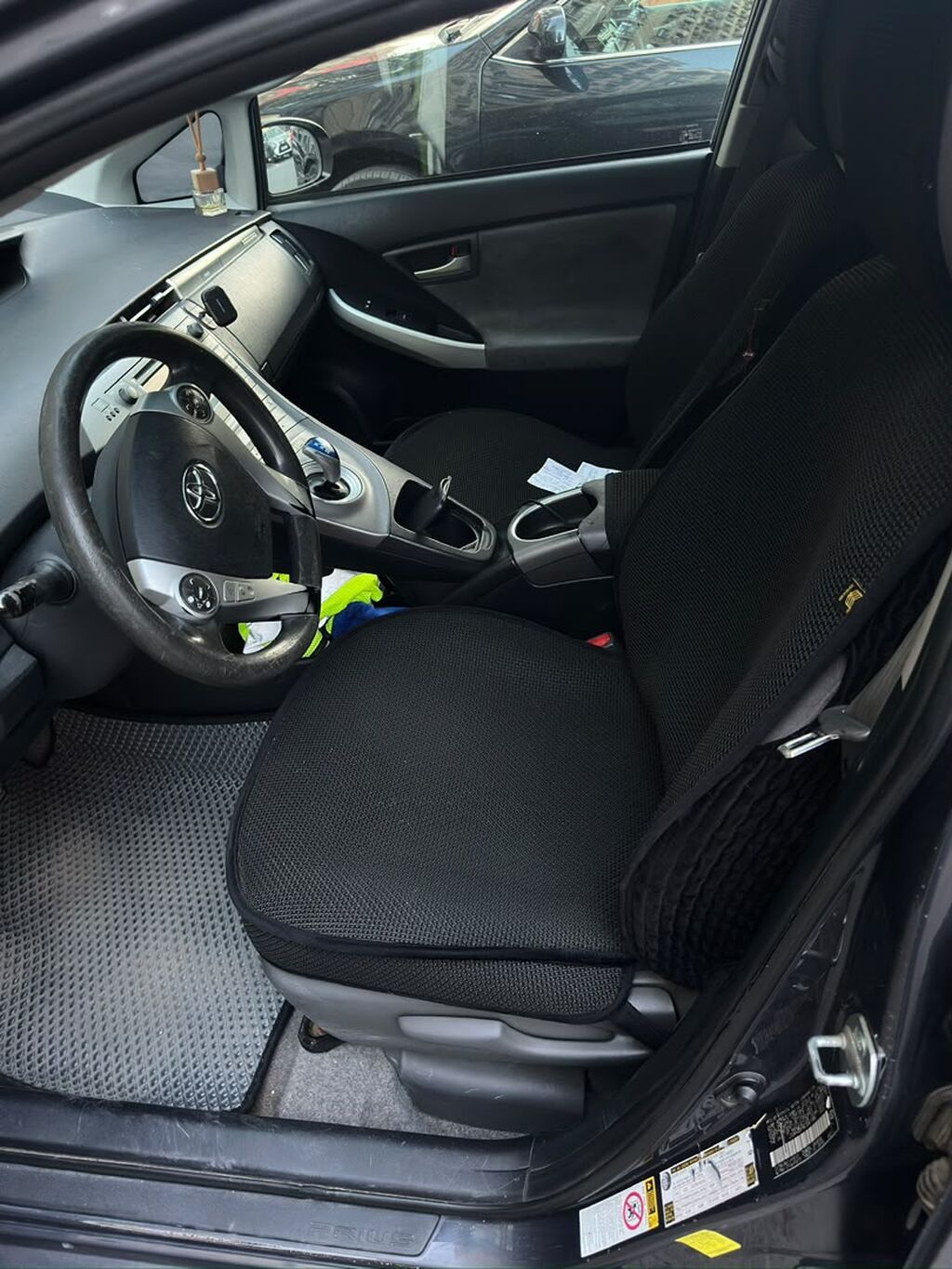 Toyota Prius: 2014 г., 1.8 л, Вариатор, Гибрид, Лифтбек: фото 6