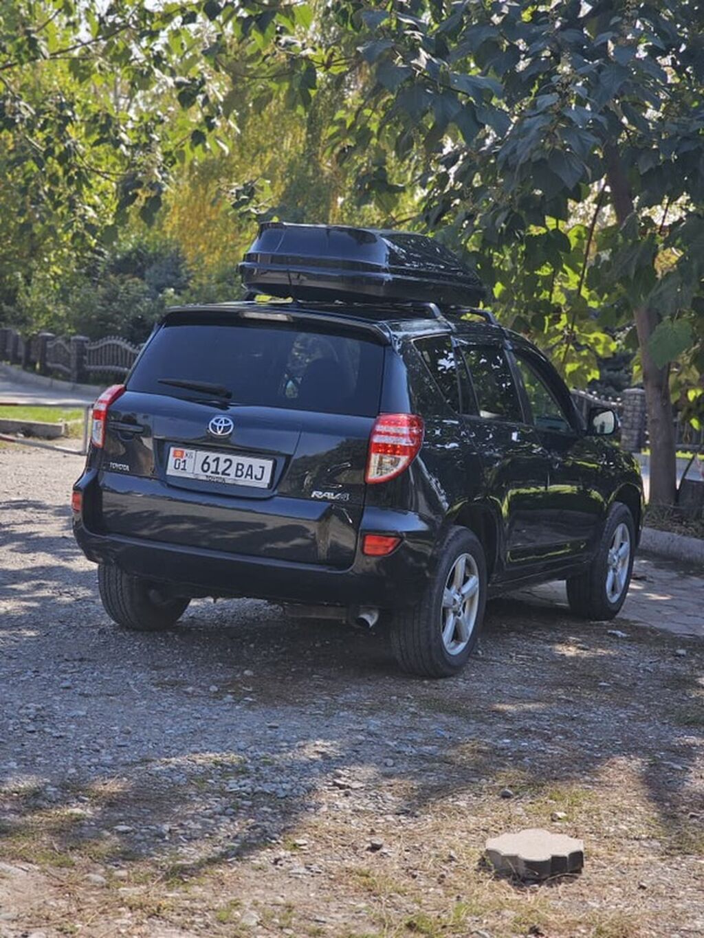 Toyota RAV4: 2010 г., 2 л, Автомат, Бензин, Кроссовер: фото 4